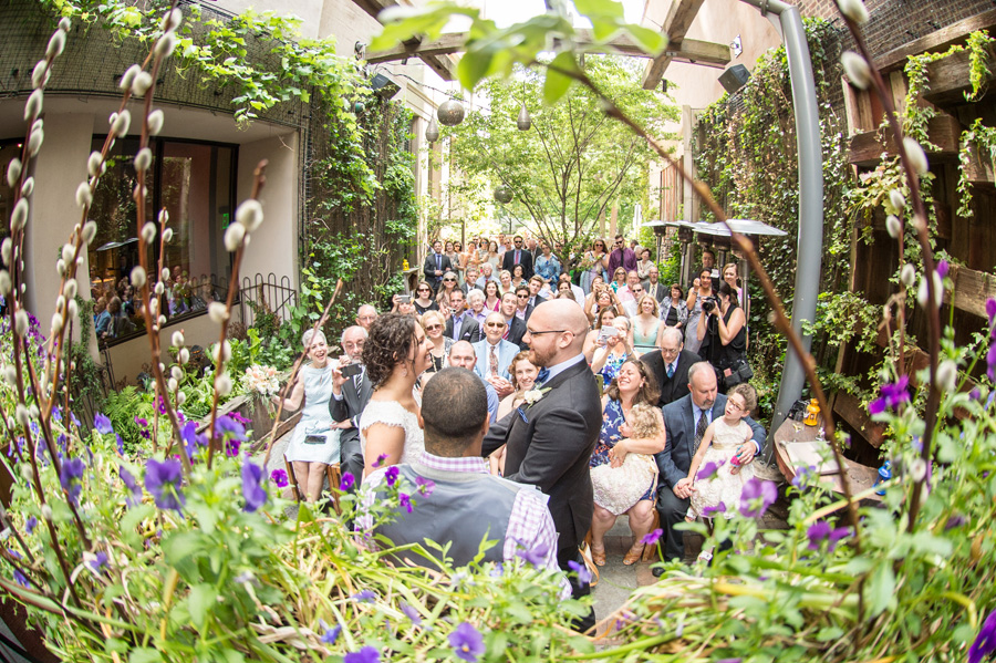 Philadelphia_center_city_wedding_venue_talulas_garden_wedding_intimate_wedding0010